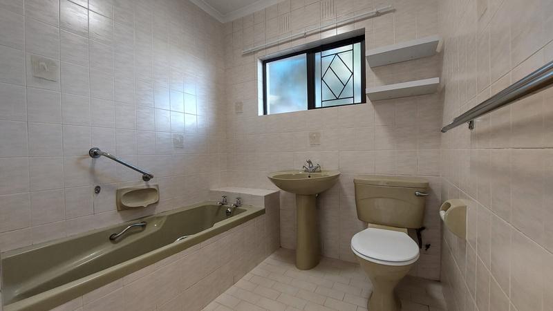 To Let 3 Bedroom Property for Rent in Schoongezicht Western Cape